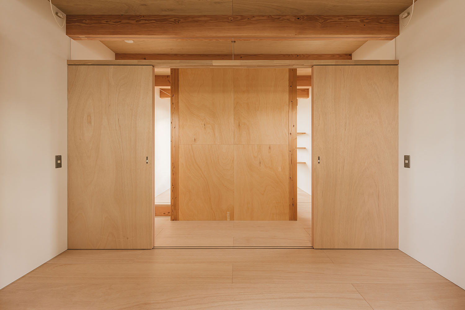 注文住宅・寝室・木のぬくもり・木構造現し 注文住宅・デザイン住宅建築実例_『CASE722 虹の栖』_寝室