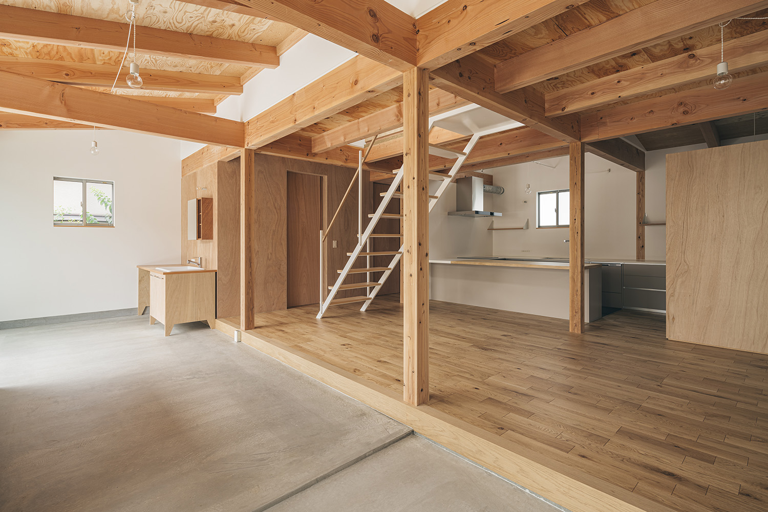 注文住宅・玄関・土間・木の温もり・リビングイン階段 注文住宅・デザイン住宅建築実例_『CASE729 伏見の家』_LDK