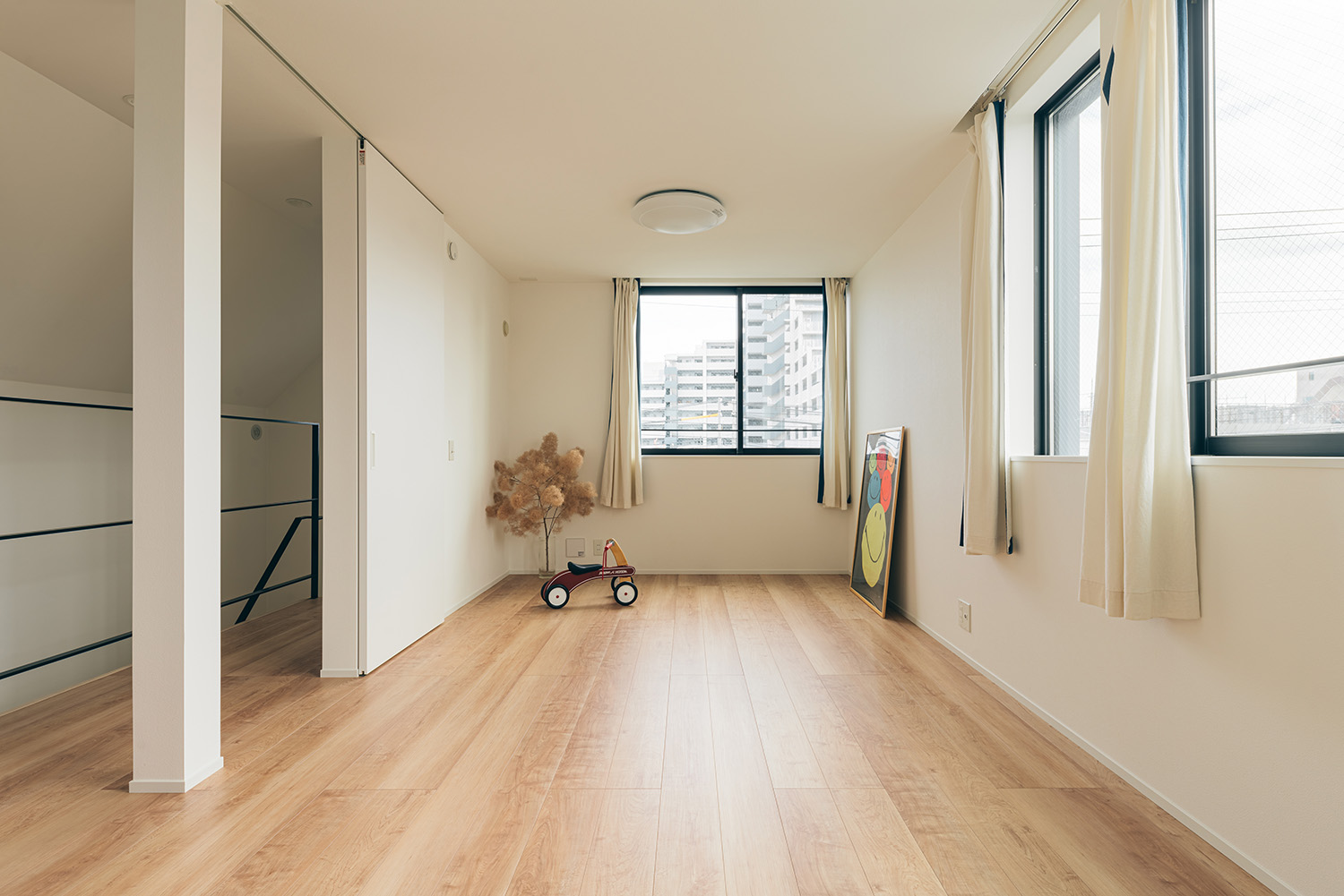 注文住宅・子供部屋・仕切り・白を基調とした・ナチュラル 注文住宅・デザイン住宅建築実例_『CASE730 mist』_子供部屋