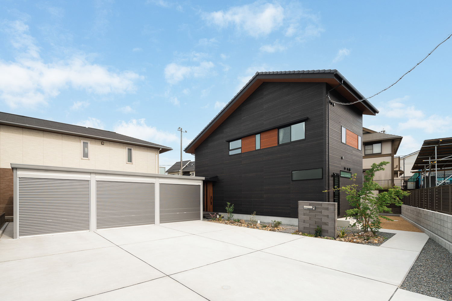 注文住宅『CASE734 黎明の家』の建築実例・施⼯例の写真・建物外観全体 注文住宅・デザイン住宅建築実例_『CASE734 黎明の家』_外観