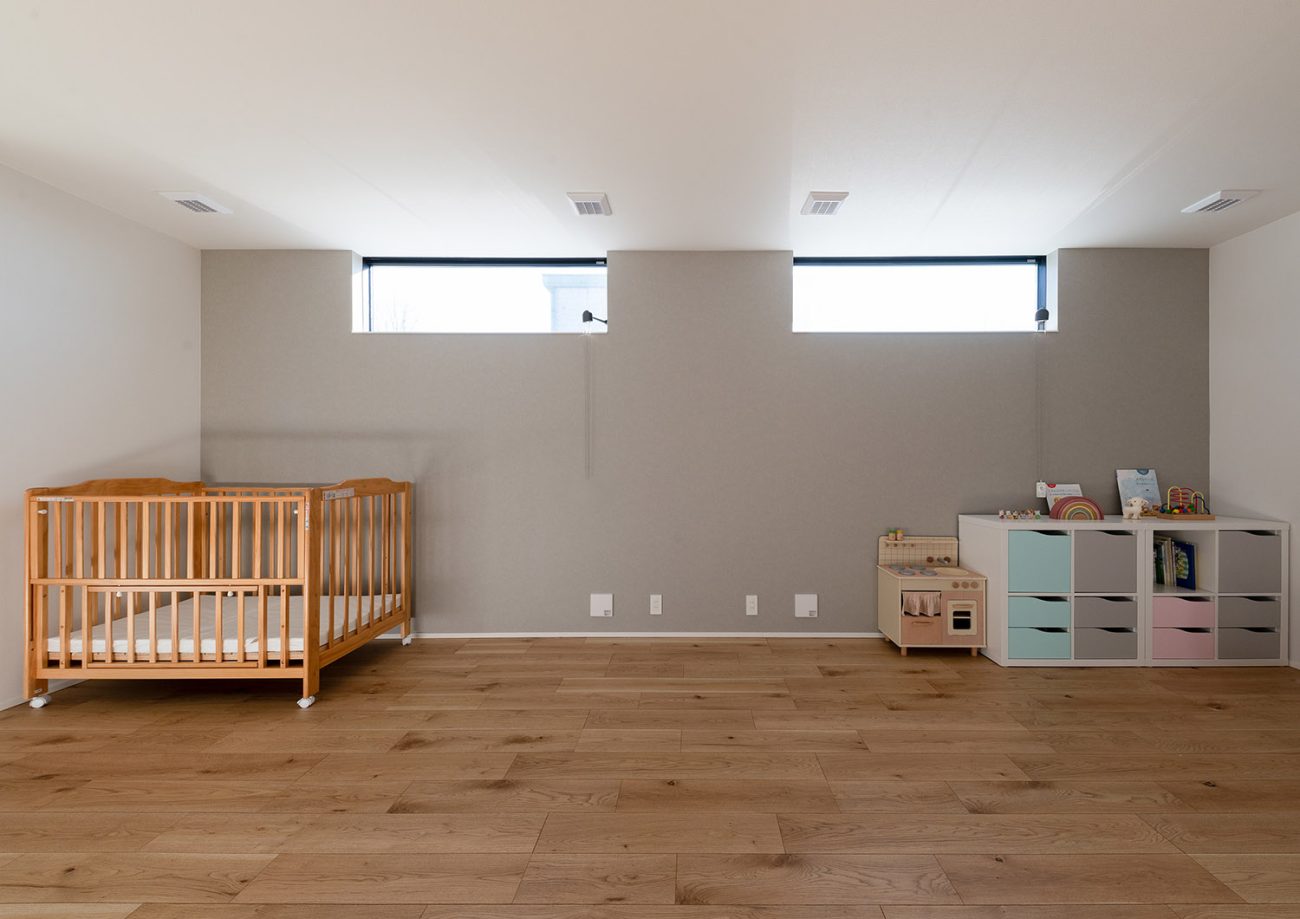 左右対称の子供部屋・デザイン住宅 注文住宅・デザイン住宅建築実例_『CASE771 VOIDS』_子供部屋