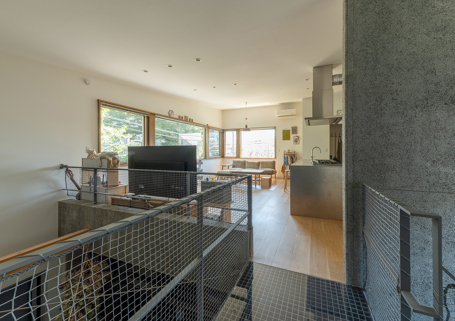 吹き抜けに面した開放的なLDK・デザイン住宅 注文住宅・デザイン住宅建築実例_『CASE772 大らかにツナガル』_LDK