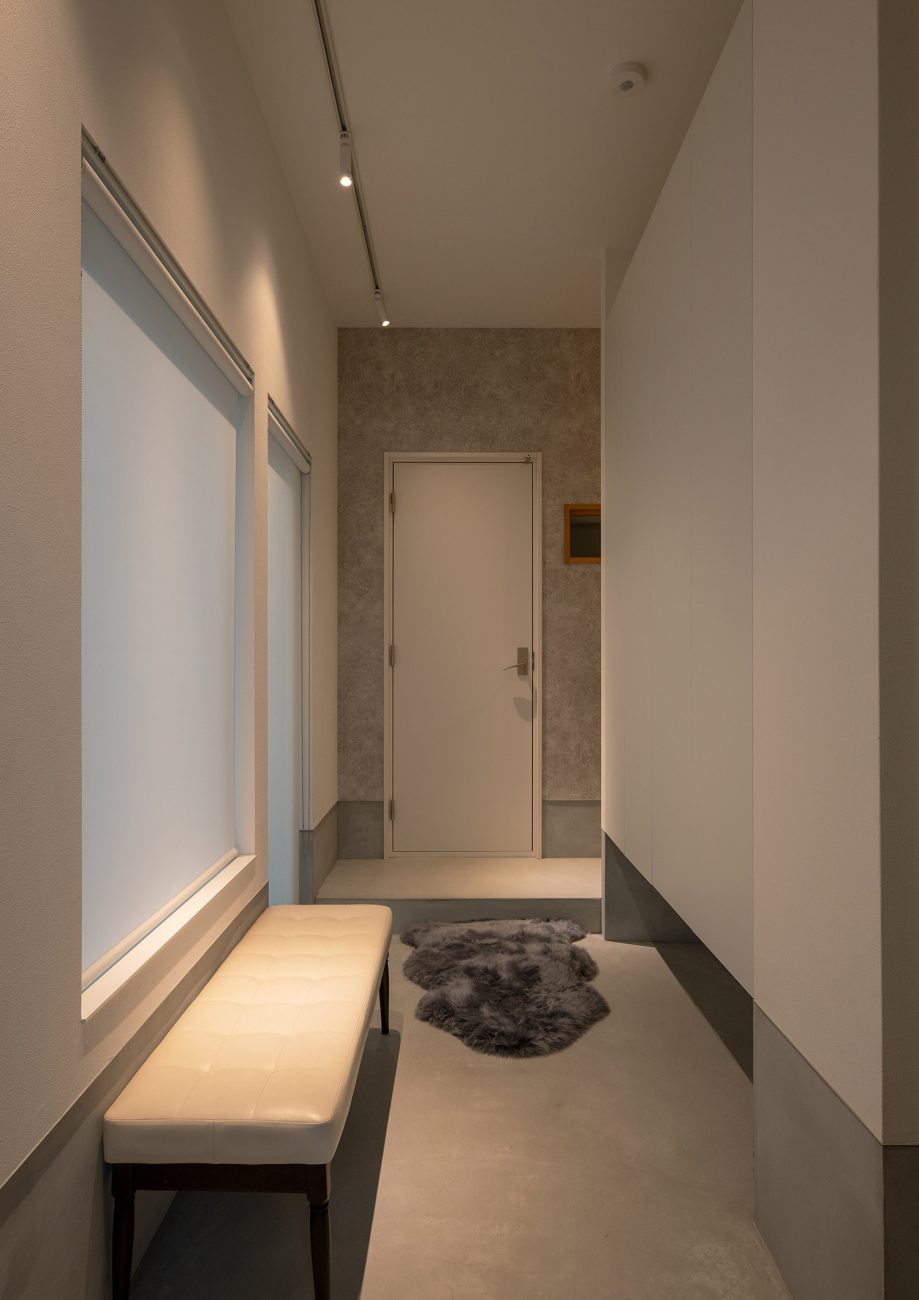 デザイン住宅建築実例_外観・注文住宅『CASE782 ねこと暮らす家』の建築実例・施⼯例の写真・建物_玄関