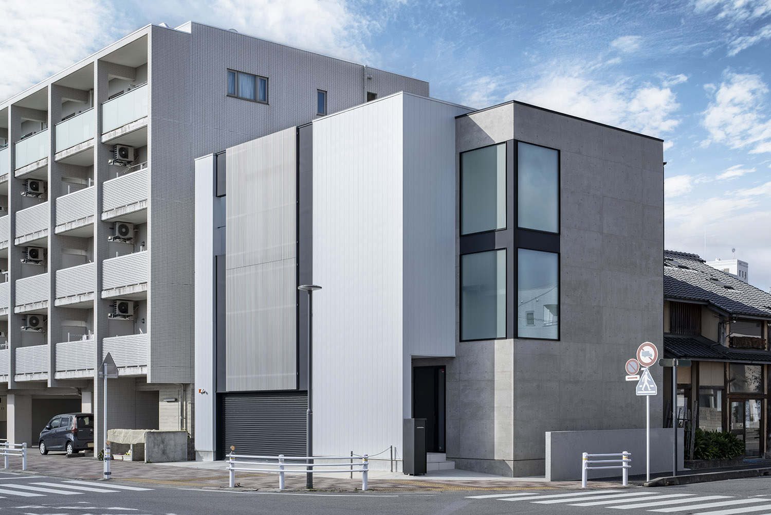 デザイン住宅建築実例_外観・注文住宅『CASE783 Refined』の建築実例・施⼯例の写真_外観