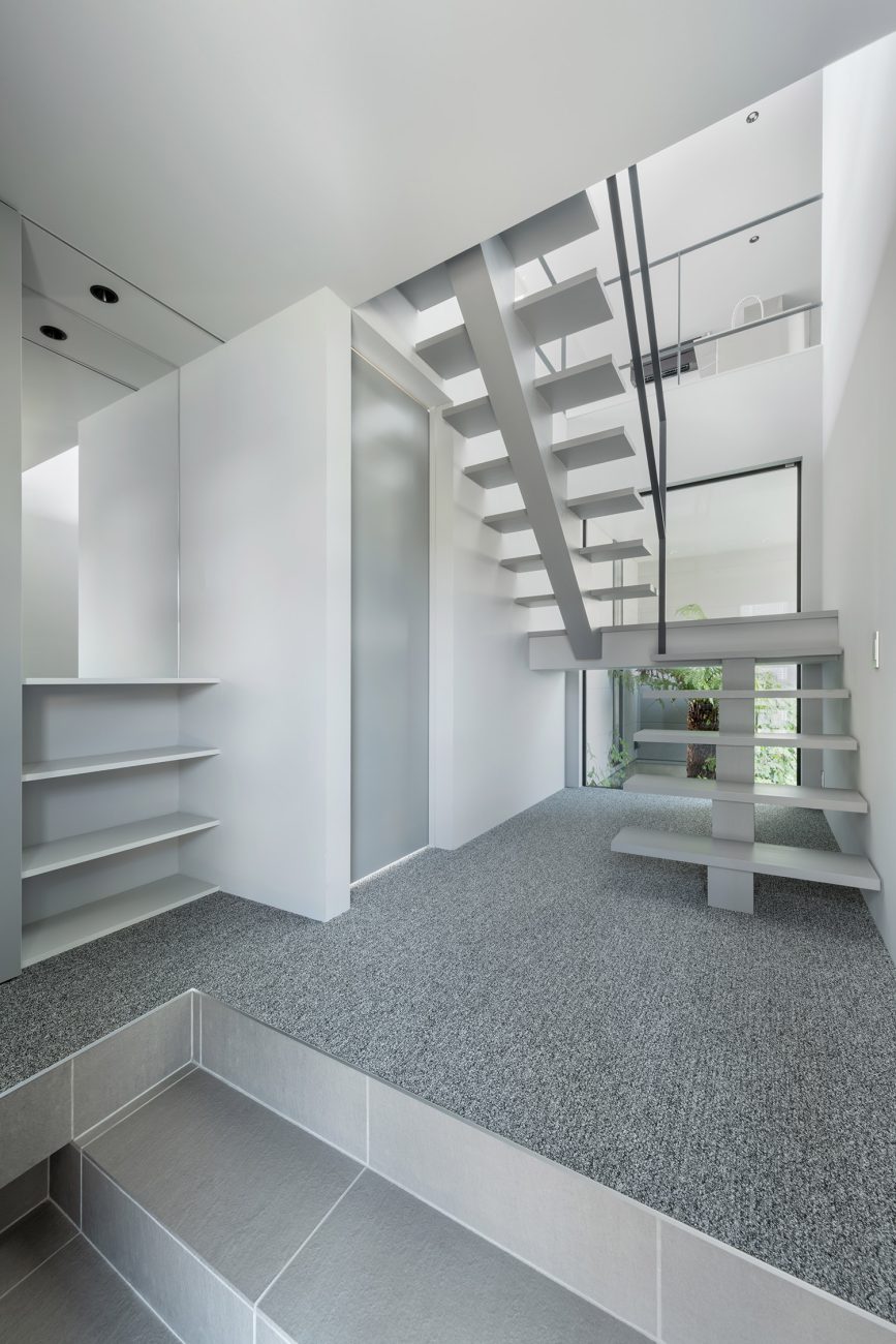 デザイン住宅建築実例_外観・注文住宅『CASE785 凪の邸』の建築実例・施⼯例の写真_玄関