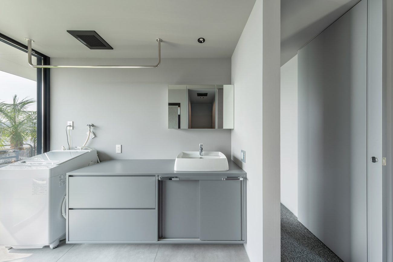 デザイン住宅建築実例_外観・注文住宅『CASE785 凪の邸』の建築実例・施⼯例の写真_浴室・洗面所