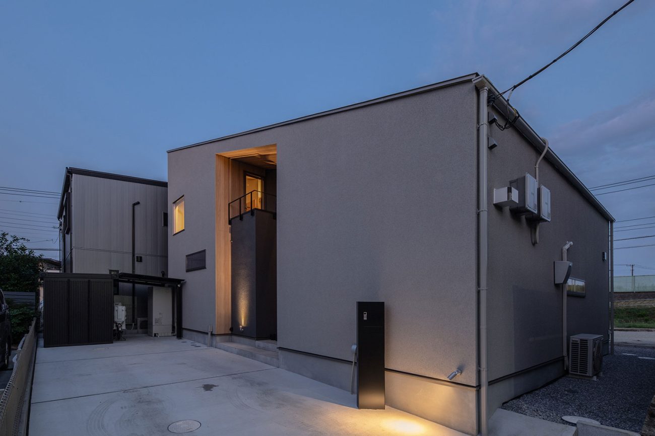 デザイン住宅建築実例_外観・注文住宅『CASE786 蒼天に抜ける家』の建築実例・施⼯例の写真_外観