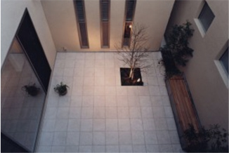 中庭から施工事例を探す