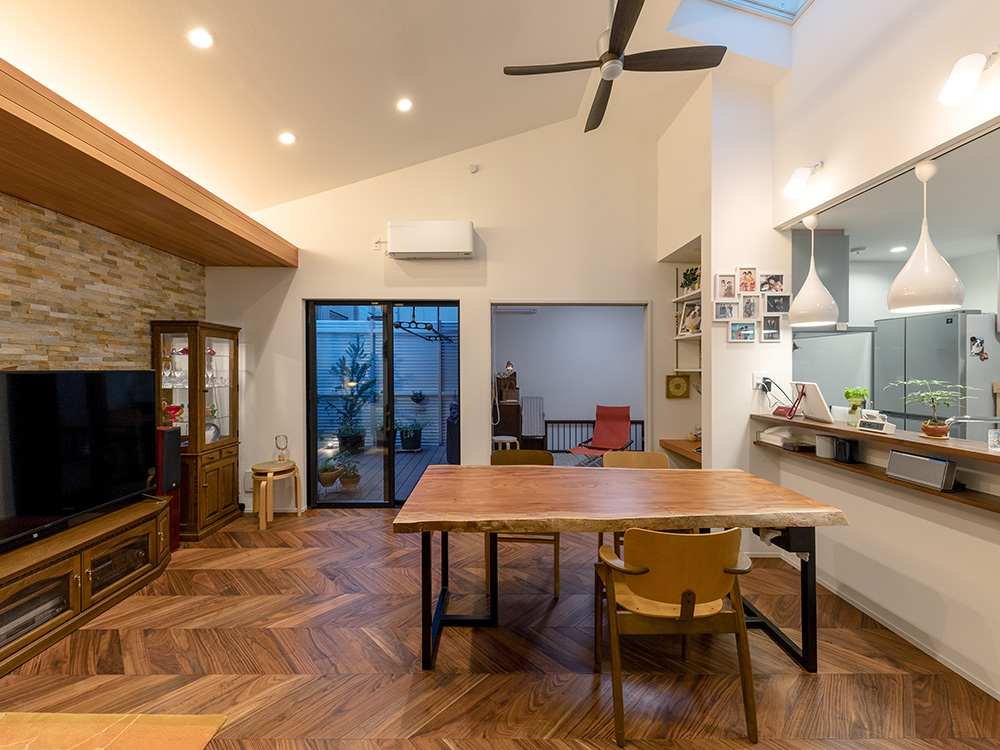 CASE740 光とともに