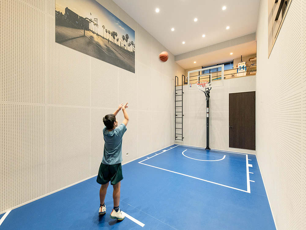 CASE748 バスケットコートのある家
