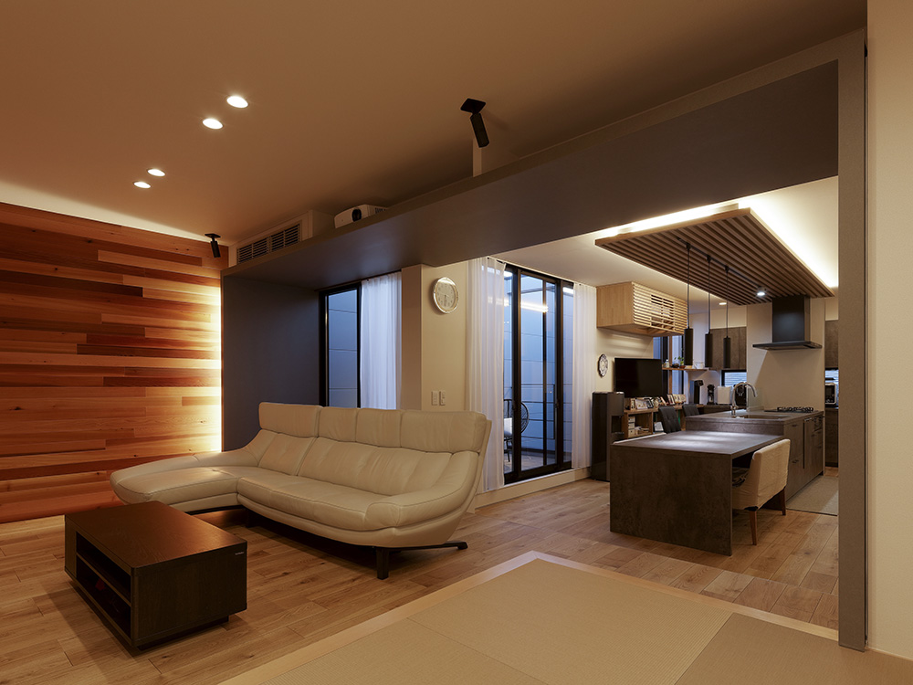 CASE766 ハコ/ラセン